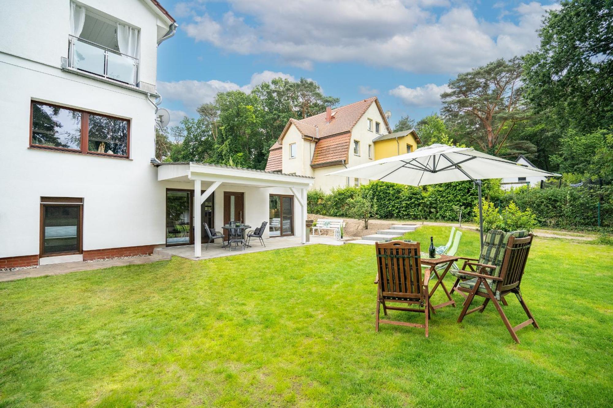 Gerhart-Hauptmann-Strasse 1A Ferienhaus Gartenidylle Kölpinsee Buitenkant foto