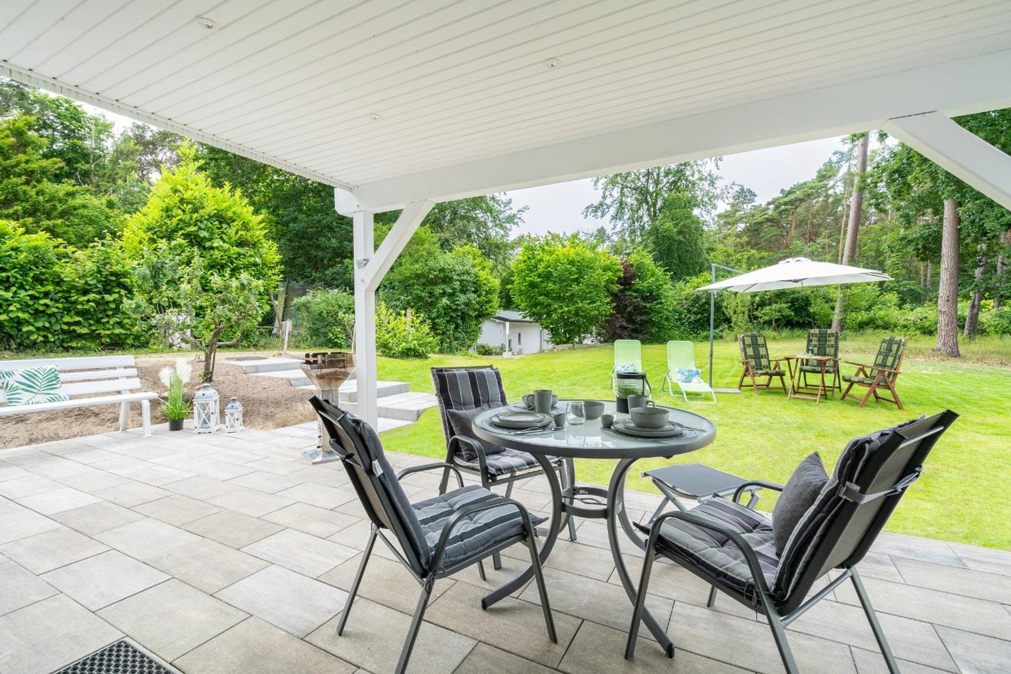 Gerhart-Hauptmann-Strasse 1A Ferienhaus Gartenidylle Kölpinsee Buitenkant foto